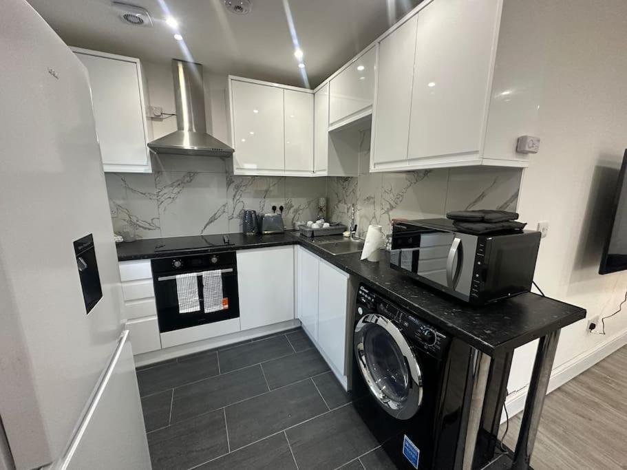2 Bedroom House,Brownhillrd Se6 London Exterior foto