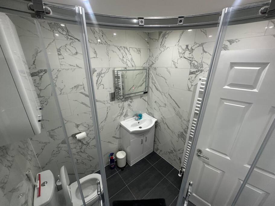 2 Bedroom House,Brownhillrd Se6 London Exterior foto